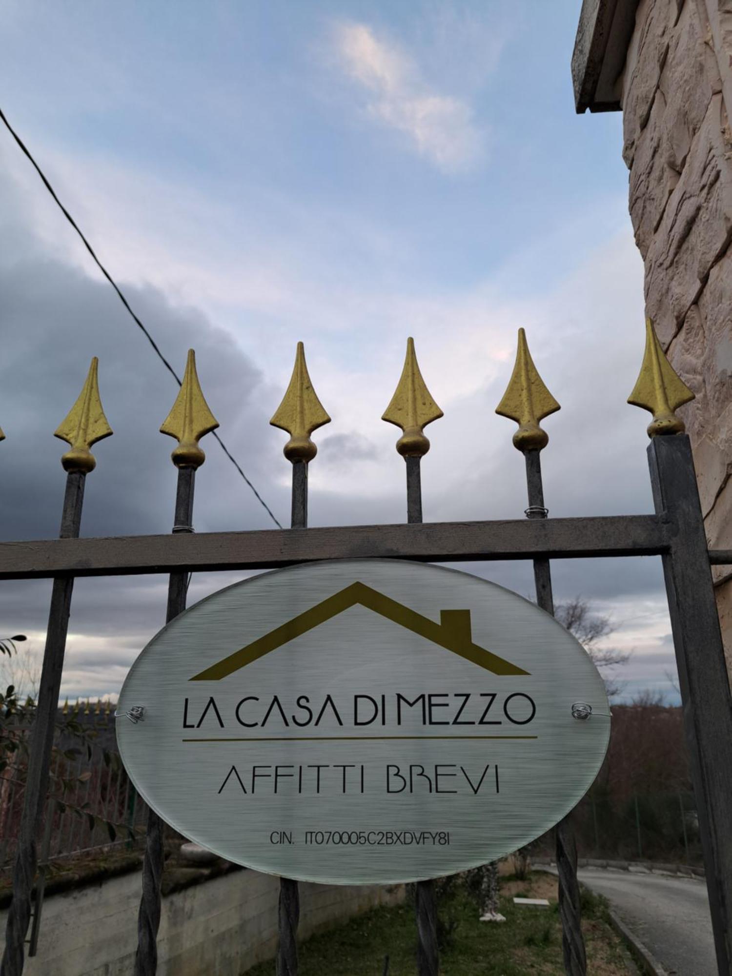 La Casa Di Mezzo-Affitti Brevi-Zona Ospedali Villa Busso ภายนอก รูปภาพ